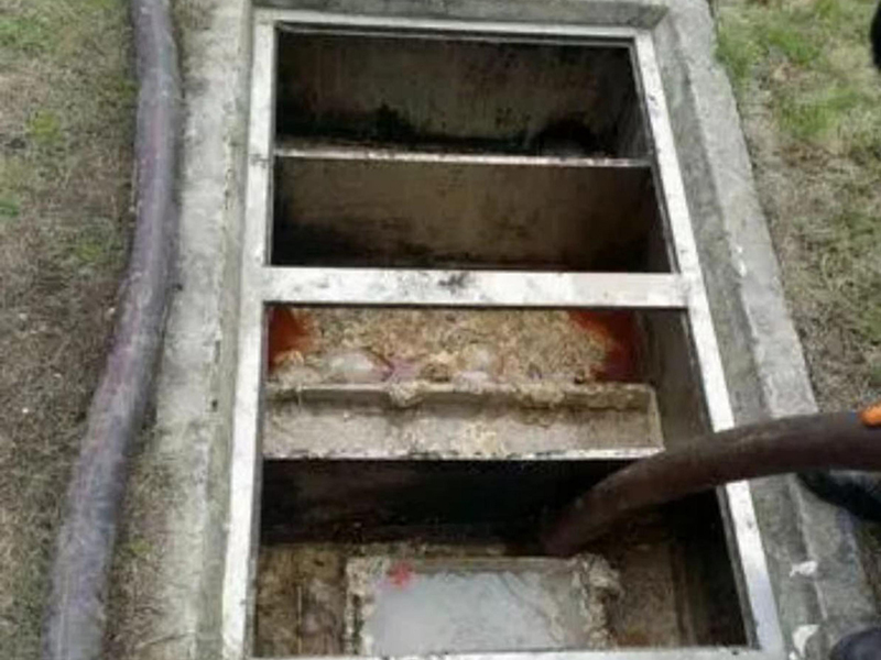 渭滨隔油池清理